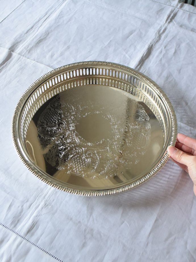 便利に使えるおしゃれなトレイ