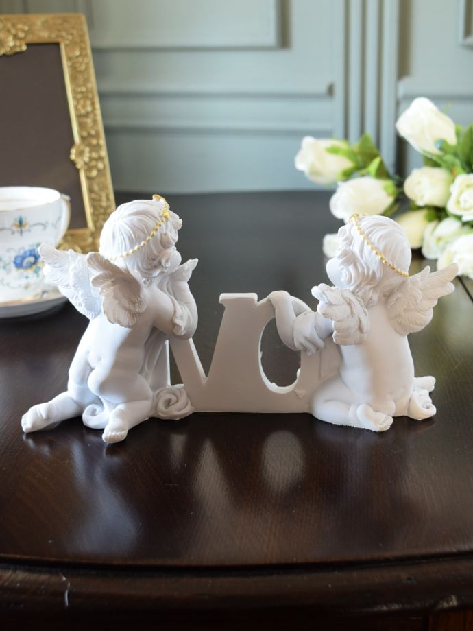 エンジェルの後ろ姿