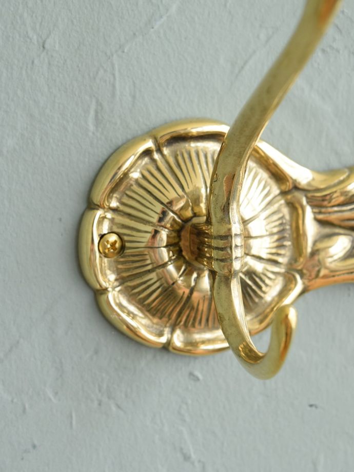 真鍮製のおしゃれなコートフック