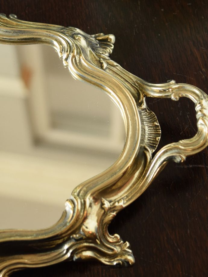 アンティーク風のおしゃれなミラートレイ