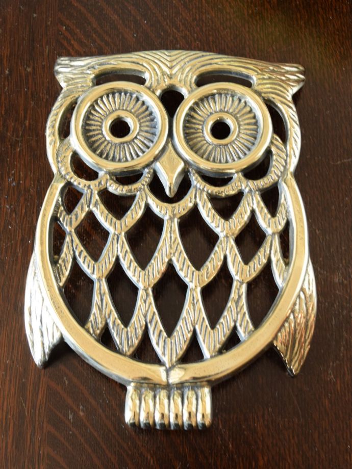 真鍮製の鍋敷き