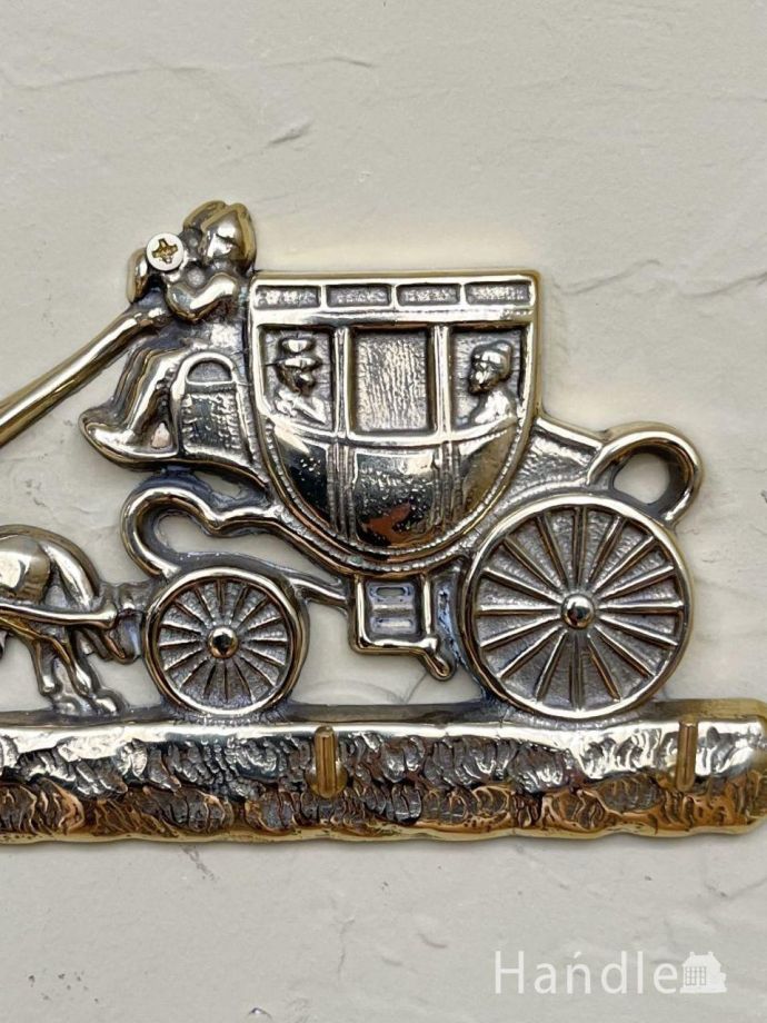 アンティーク風の壁付けフック