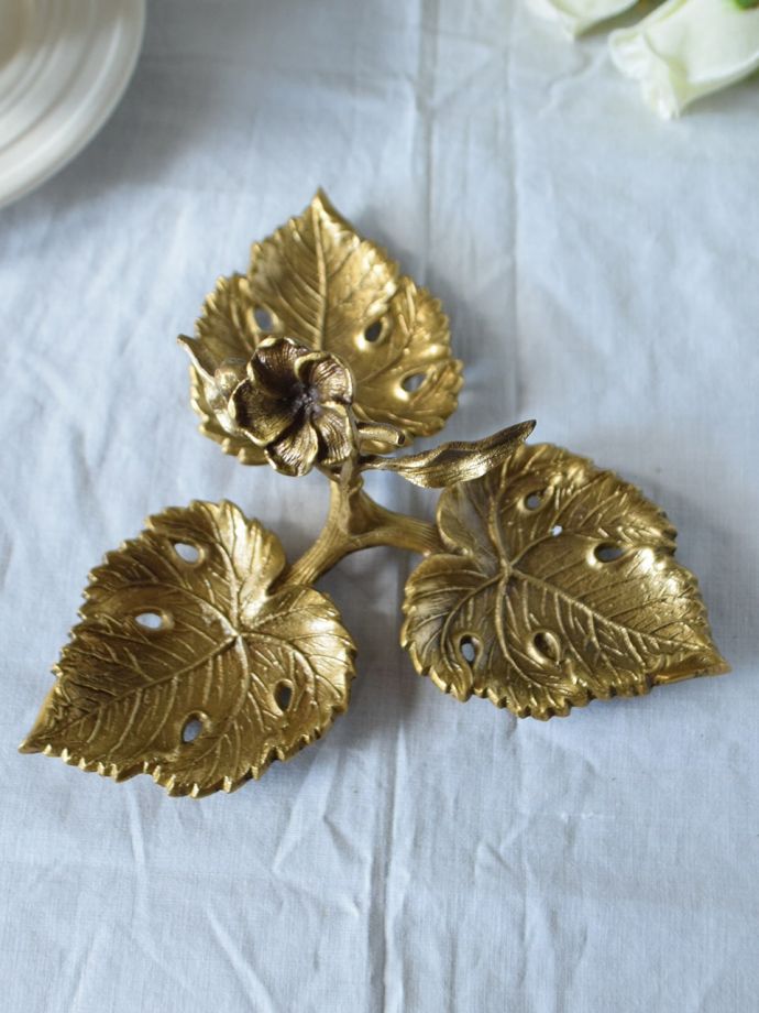 真鍮製のアクセサリースタンド