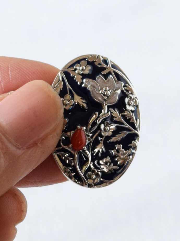 モリスの「メドウェイ」のデザイン