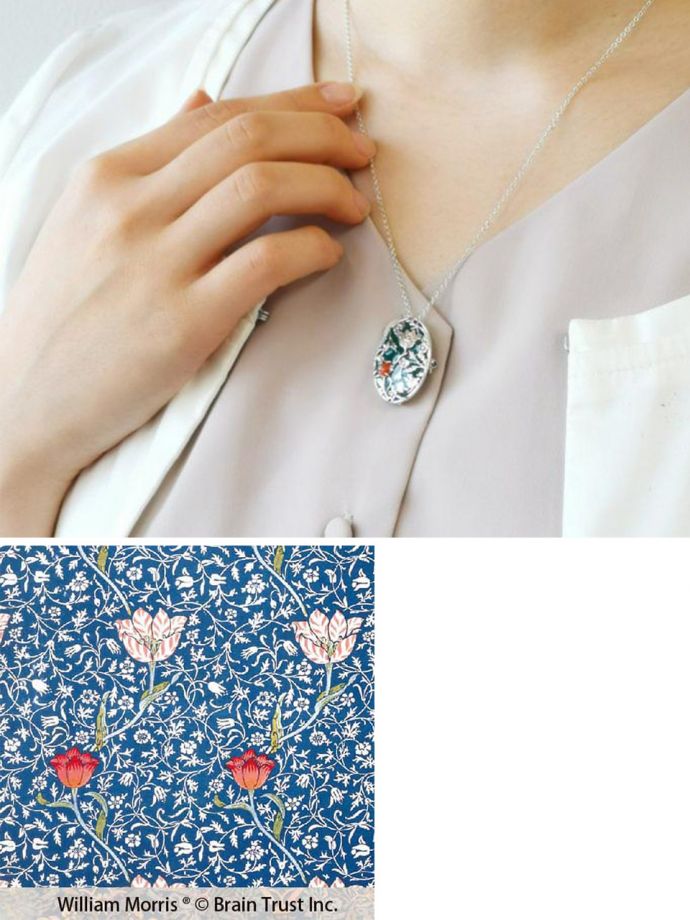 ペンダントトップにもなるブローチ