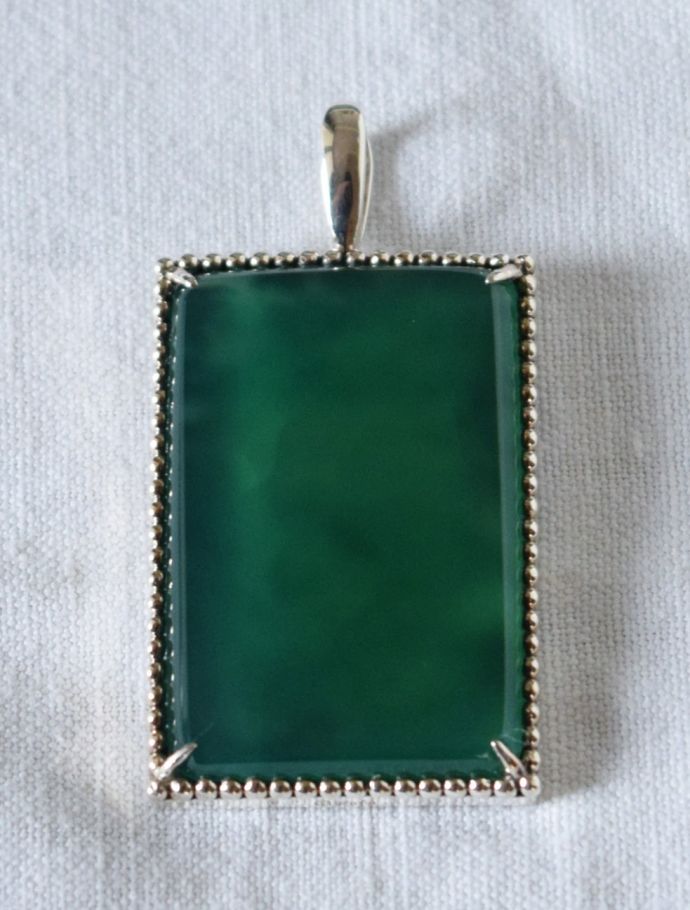 ペンダントトップの裏側