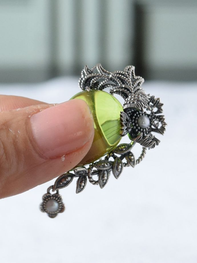 モリスの「Compton」のデザイン