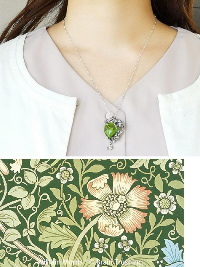 ペンダントトップにもなるブローチ