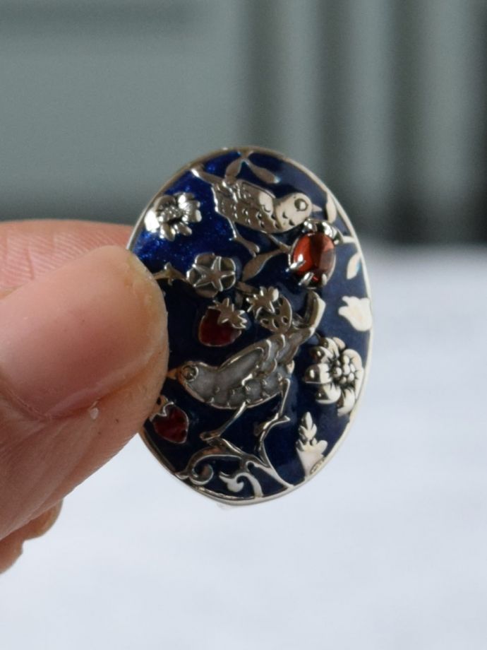 モリスの「いちご泥棒」のデザイン