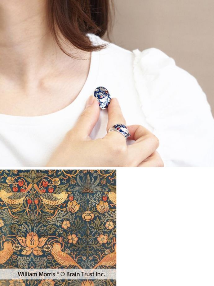 ペンダントトップにもなるブローチ