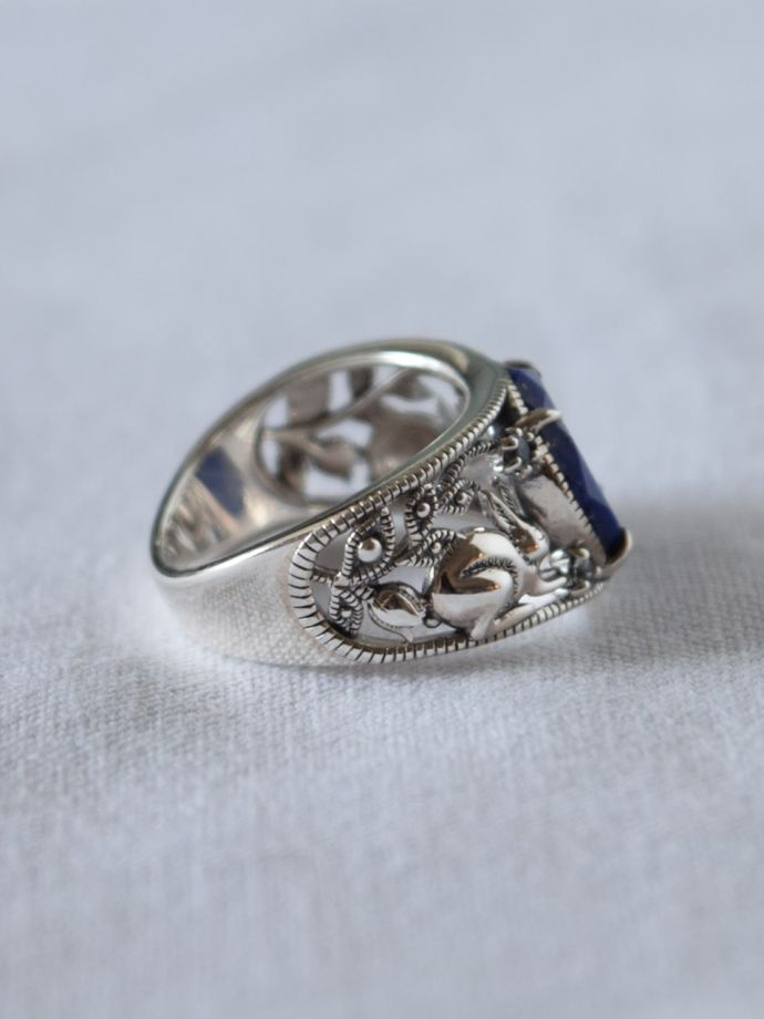 モリスデザインーのリング