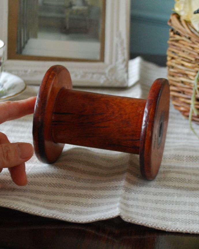 木と金属の糸巻き ボビン レトロ 30個 インテリア 木と金属の糸巻き ボビン