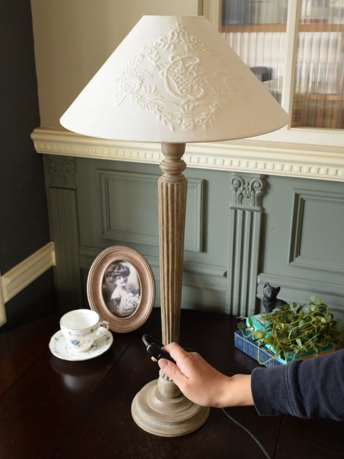 テーブルランプのスイッチ