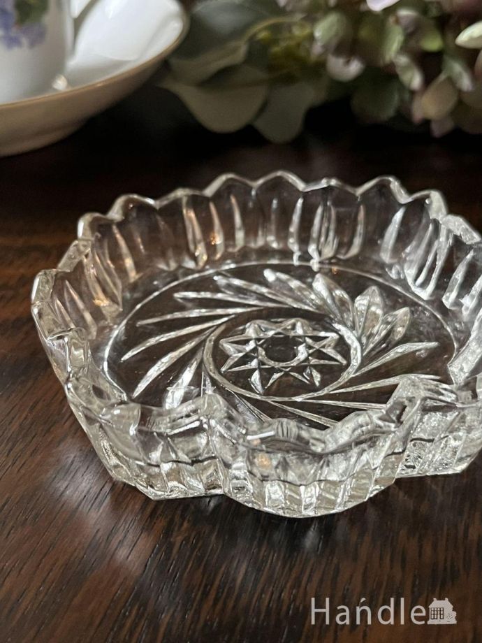 アンティークガラスのアクセサリートレイ