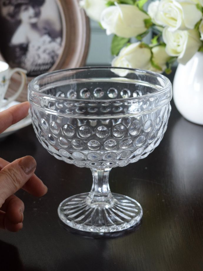 ドット柄のガラス食器の大きさ