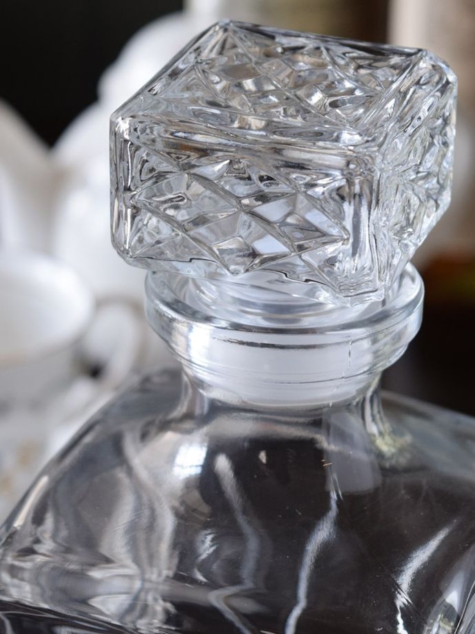 イタリアのおしゃれなデカンタ