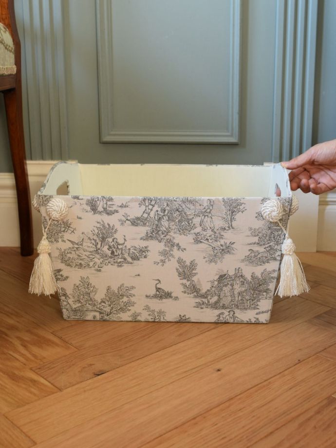 おしゃれなマガジンホルダー