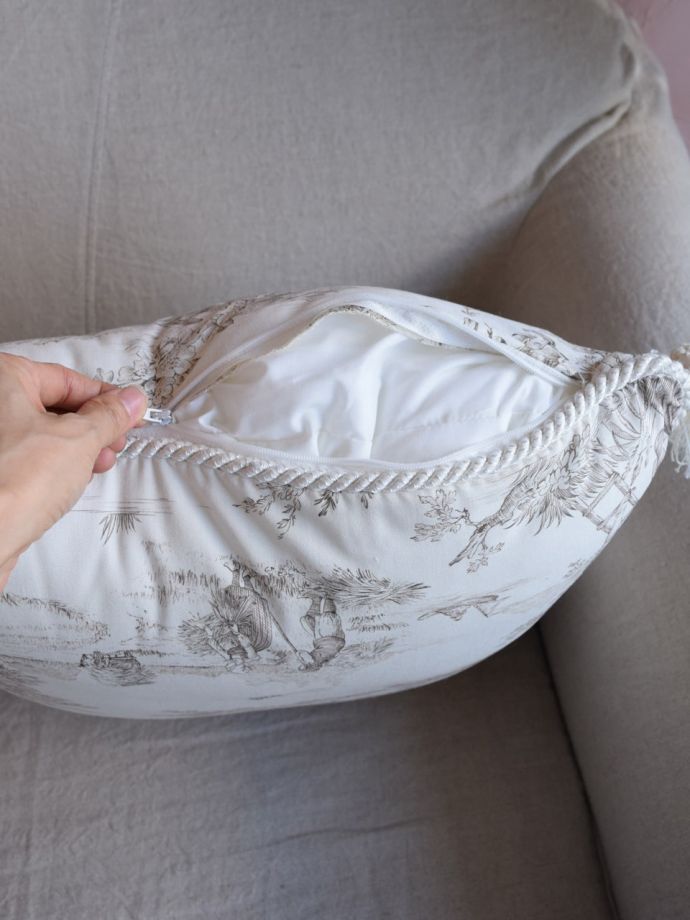 カバーとクッションのセットです