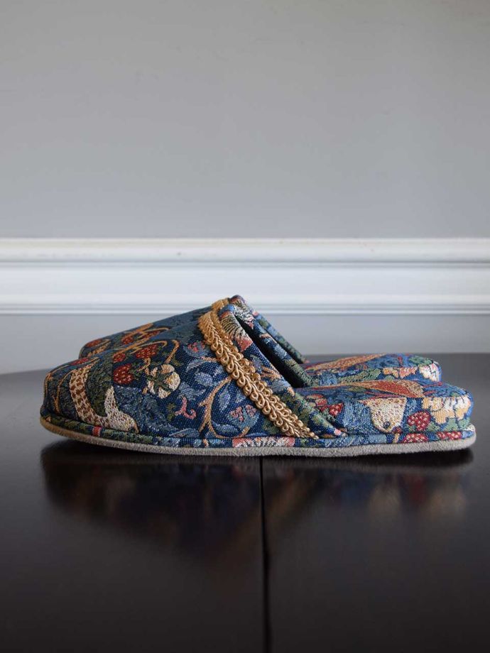 ウィリアムモリス風のスリッパ
