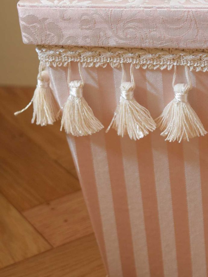 ジェニファーテイラーのダストボックス