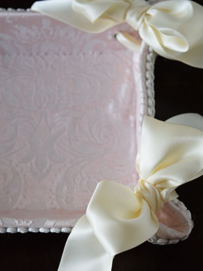 ジェニファーテイラーのトレイ