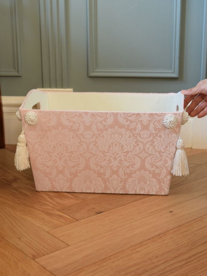 おしゃれなマガジンホルダー