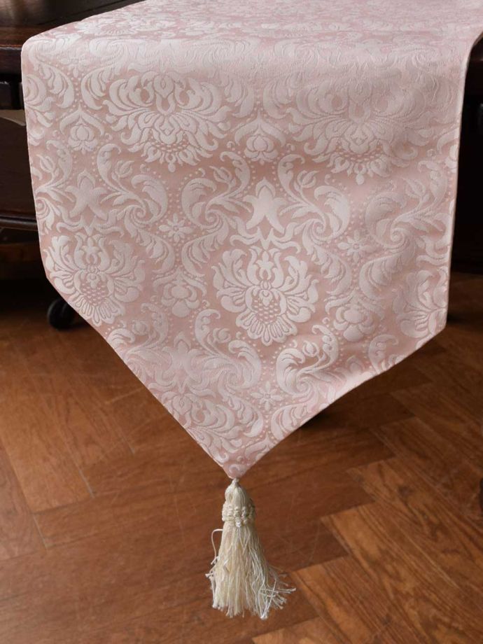 おしゃれなテーブルランナー