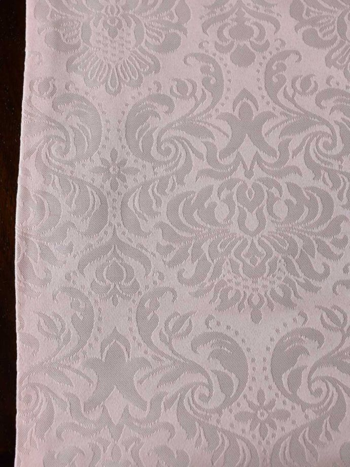 ジェニファーテイラーのテーブルランナー