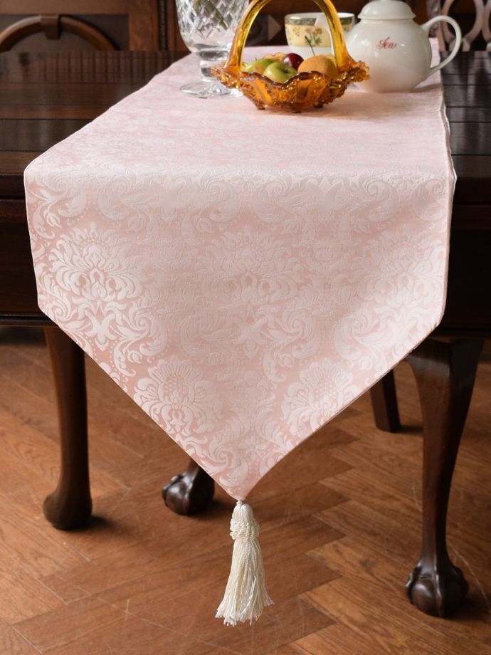 おしゃれなテーブルランナー