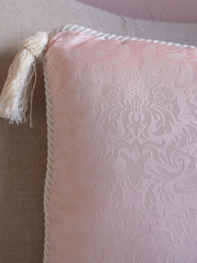 ジェニファーテイラーのクッション