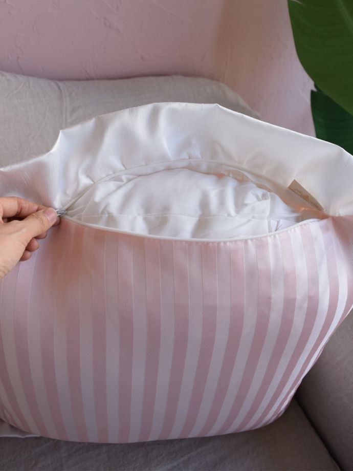 カバーとクッションのセットです