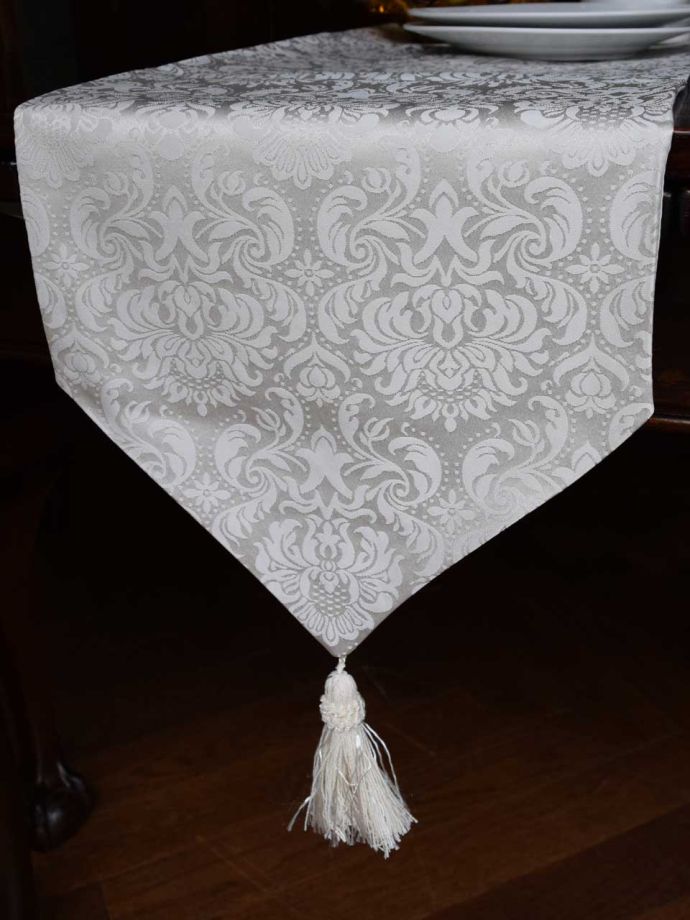 おしゃれなテーブルランナー