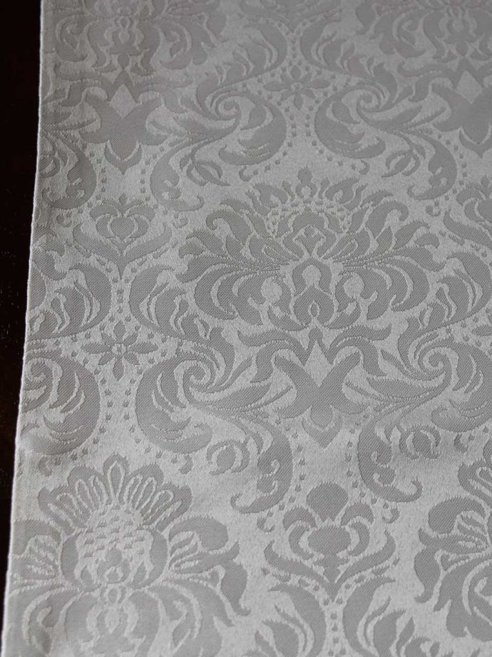 ジェニファーテイラーのテーブルランナー