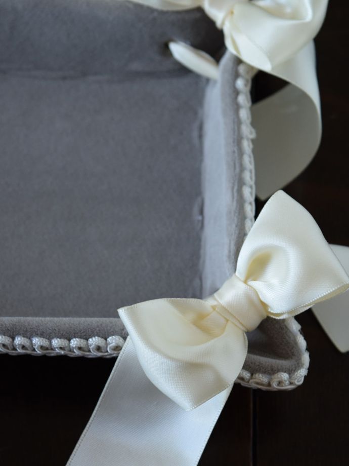 ジェニファーテイラーのトレイ