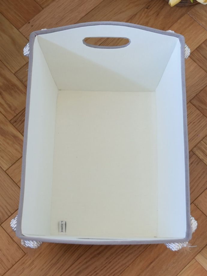 マガジンホルダーの中