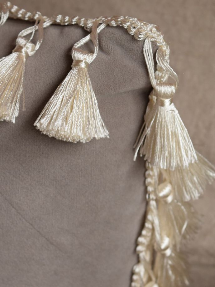 ジェニファーテイラーのクッション