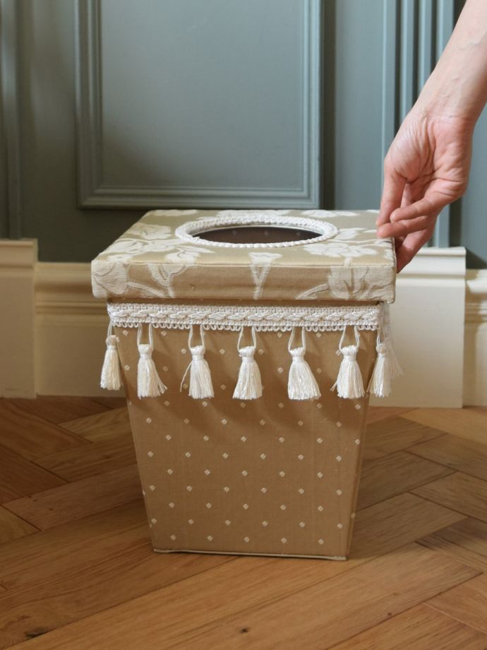 ラグジュアリーなダストボックス