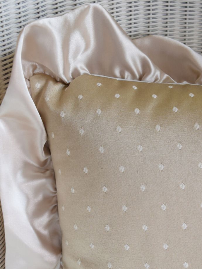 ジェニファーテイラーのクッション