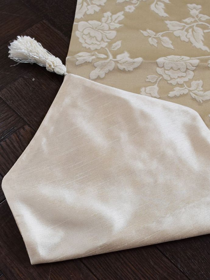 テーブルランナーの裏側