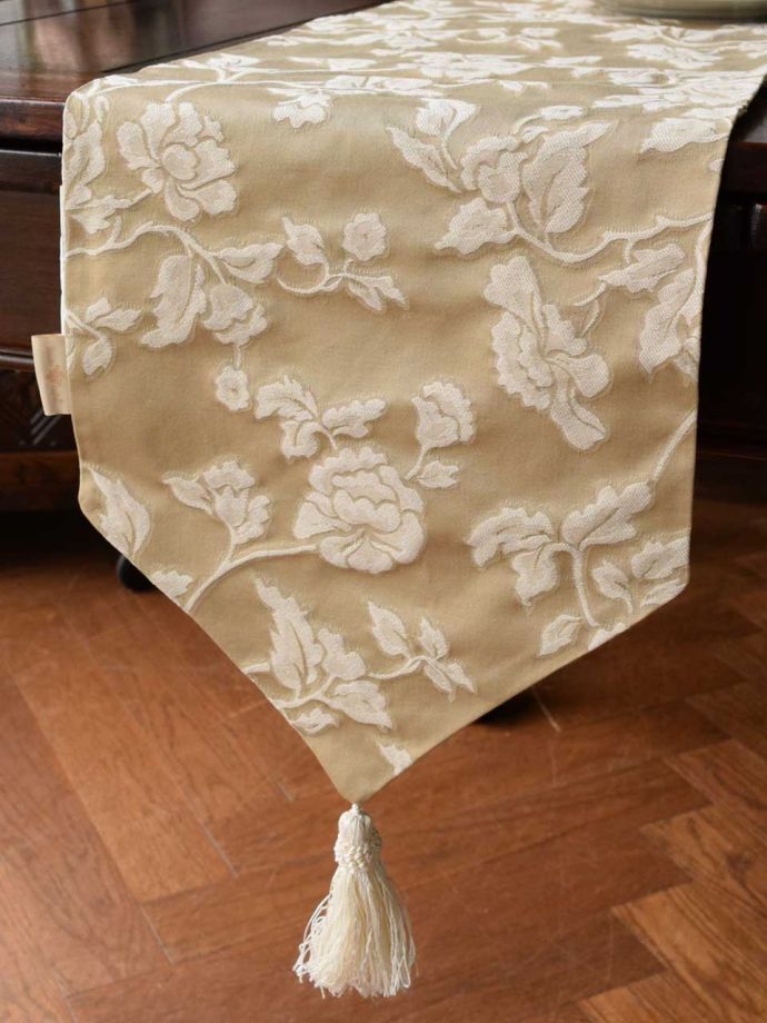 おしゃれなテーブルランナー