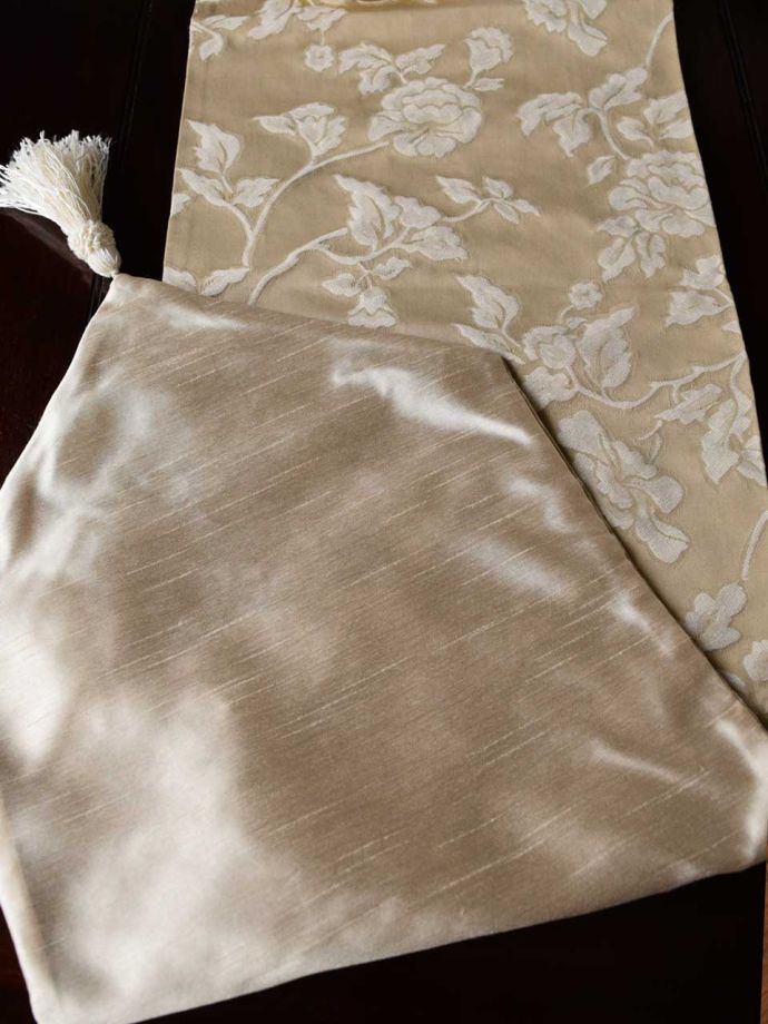 テーブルランナーの裏側