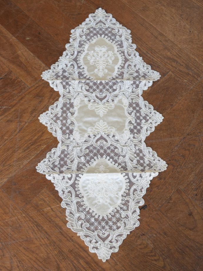 おしゃれなテーブルセンター