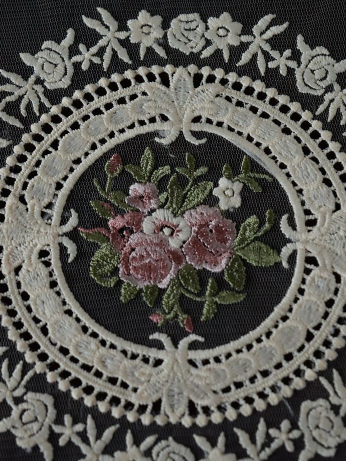 アンティーク調のレースマット