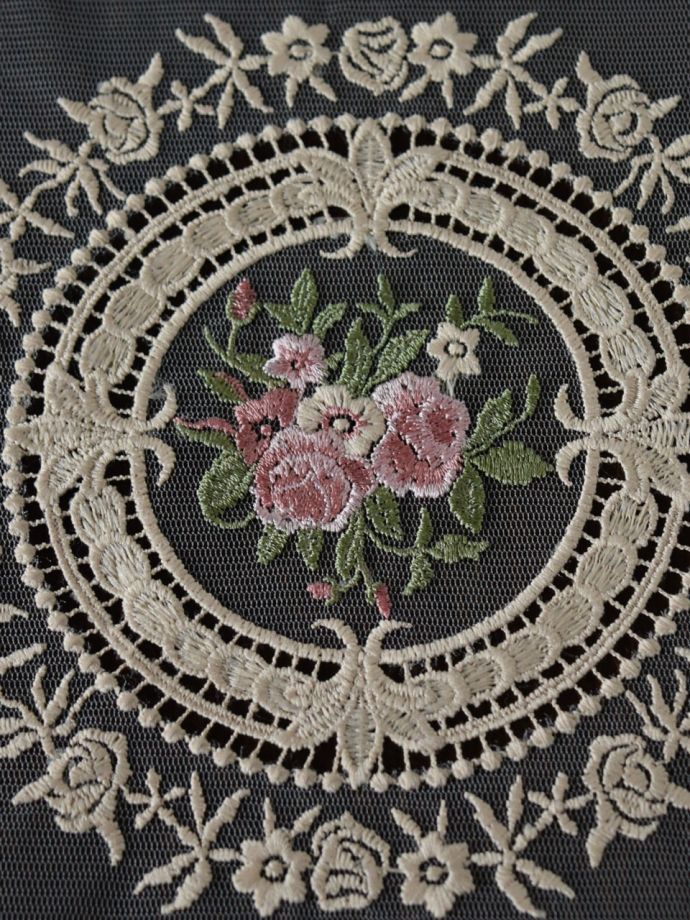 大人可愛い♡レースのドイリー❤︎（コースターにも） 大人可愛い♡レースのドイリー❤︎（コースターにも）