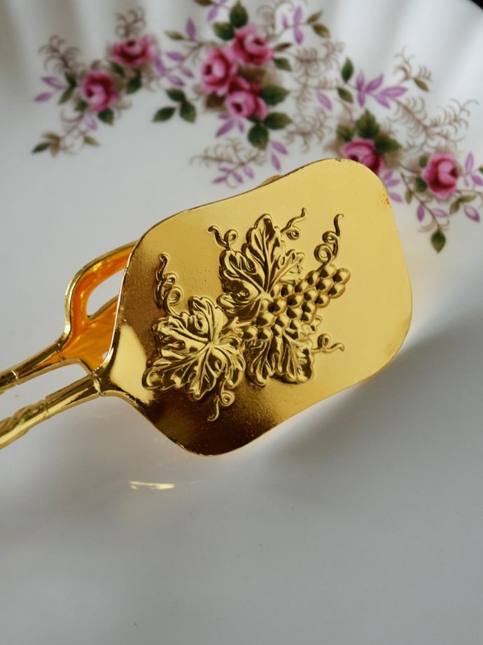 ケーキトングの装飾