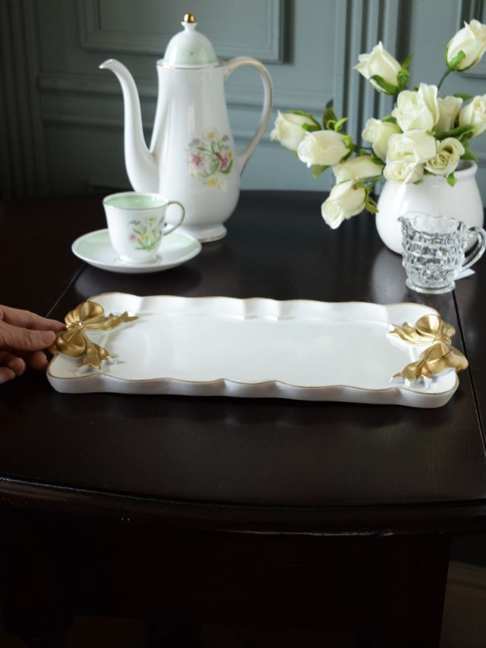 フランスアンティーク風のトレイ