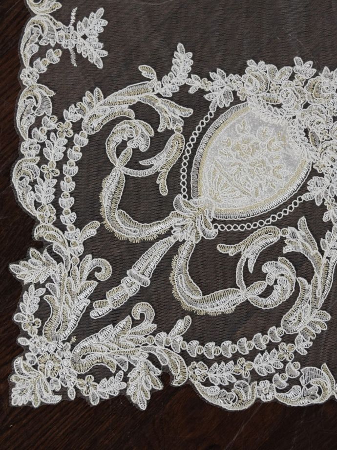 フレンチアンティーク風の美しいレース