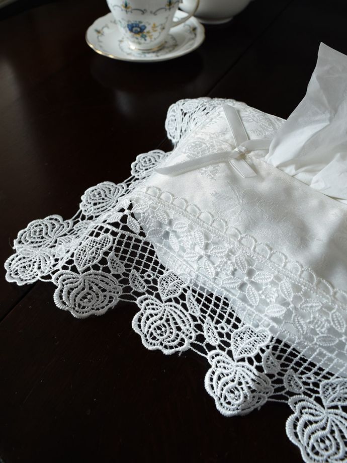 フランス風のティッシュケース