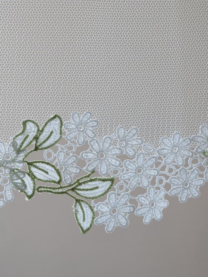 アンティーク調のおしゃれなカフェカーテン