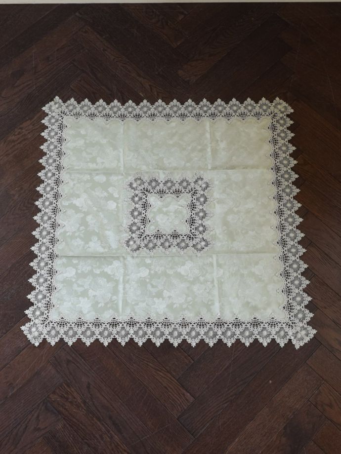 おしゃれなテーブルクロス